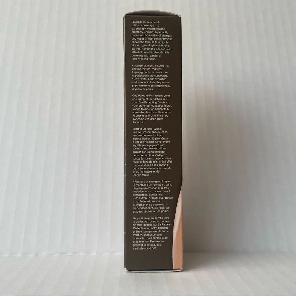 BECCA Ultimate Coverage 24-Hour Foundation - Ivory
